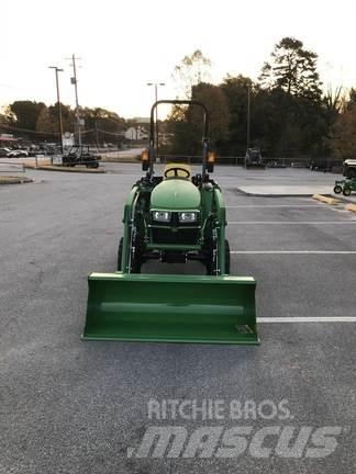 John Deere 3025E Compact tractors