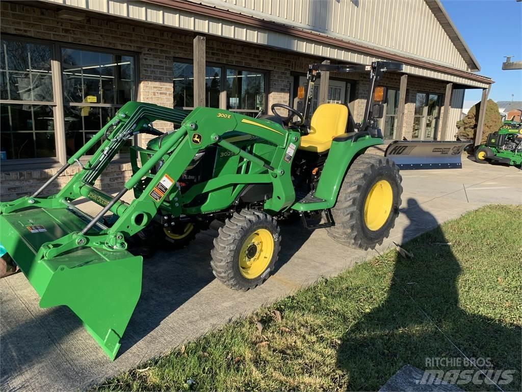 John Deere 3025E Compact tractors