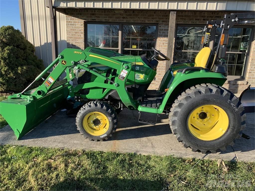 John Deere 3025E Compact tractors