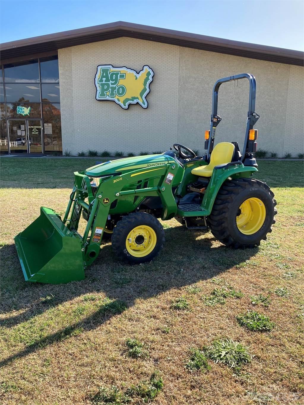 John Deere 3025E Compact tractors