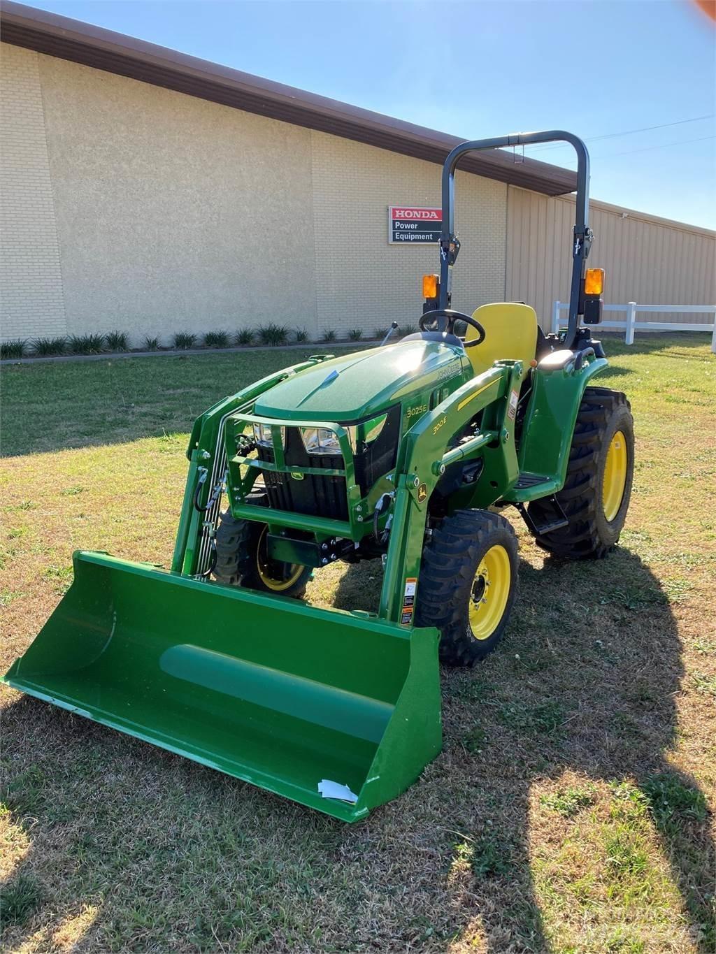 John Deere 3025E Compact tractors