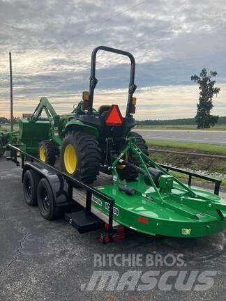 John Deere 3025E Compact tractors