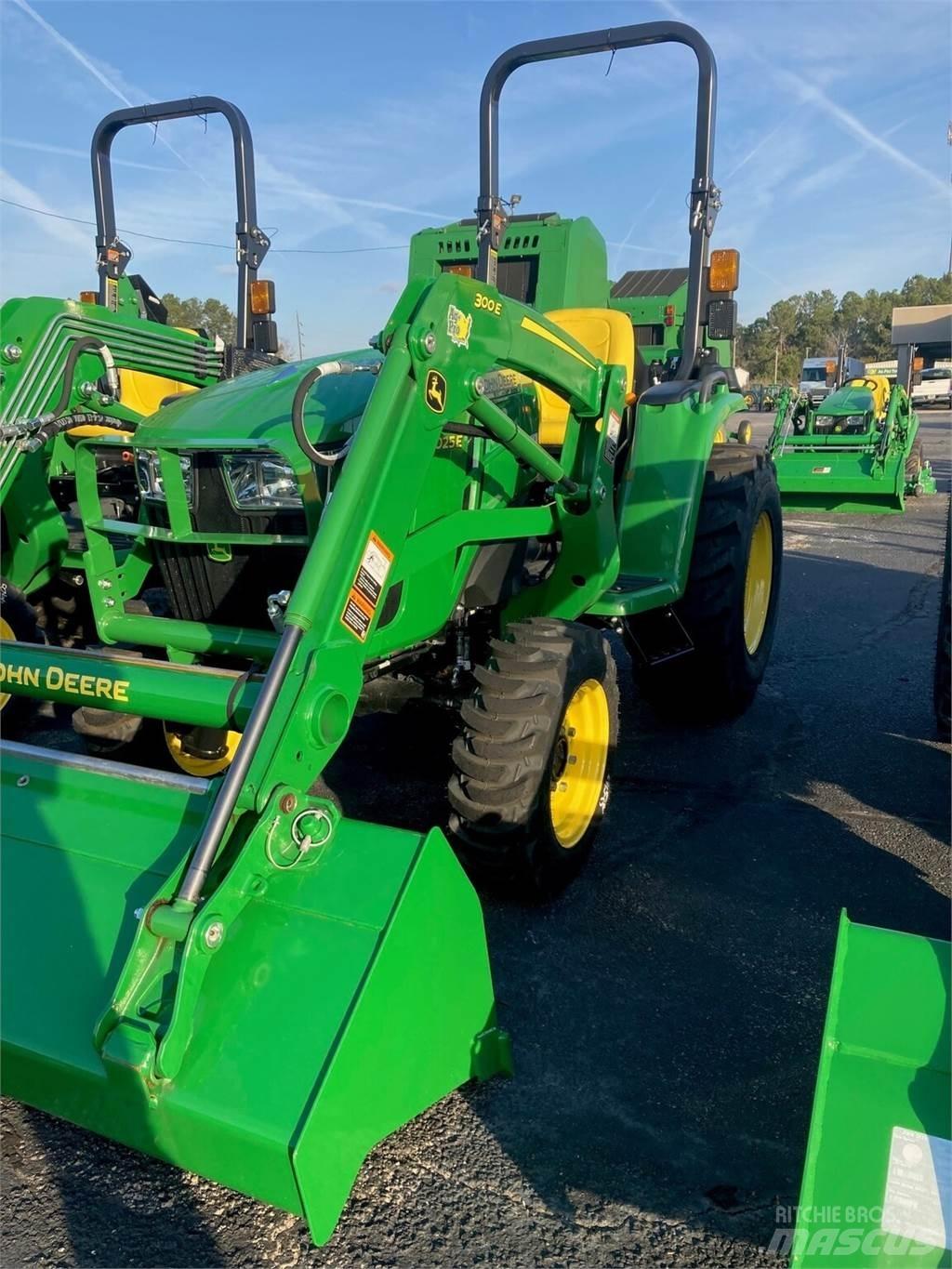John Deere 3025E Compact tractors