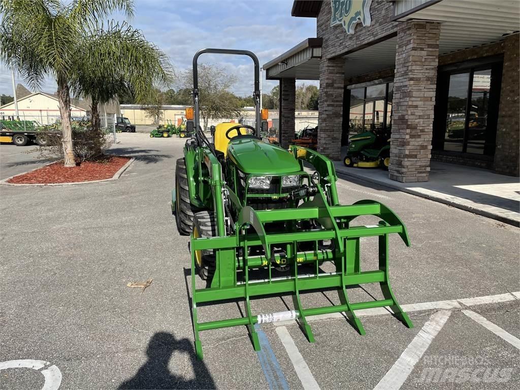 John Deere 3032E Compact tractors