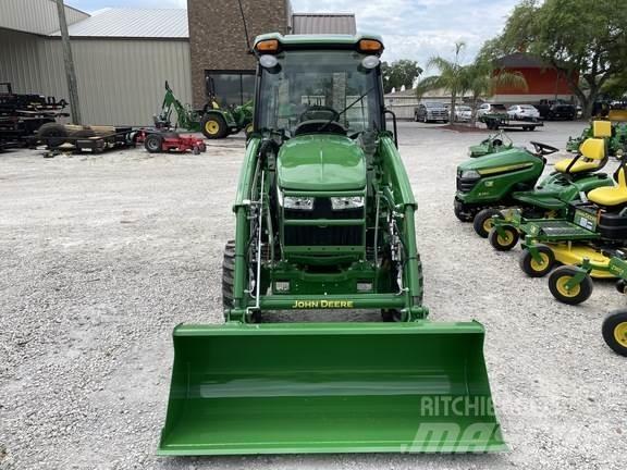 John Deere 3033R Compact tractors