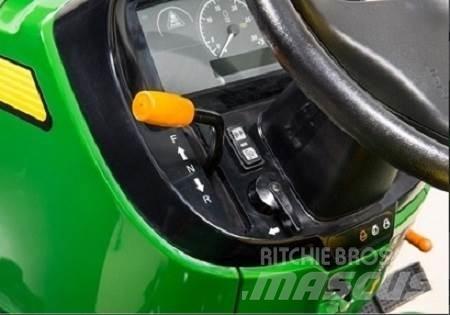 John Deere 3035D Compact tractors