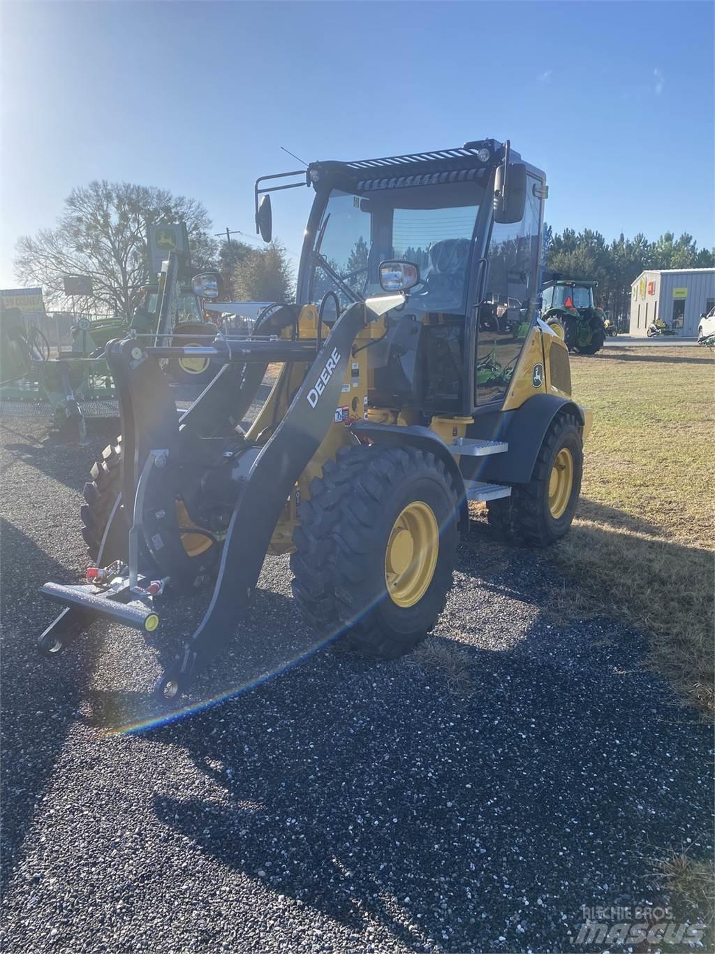 John Deere 304 G Mini Loader