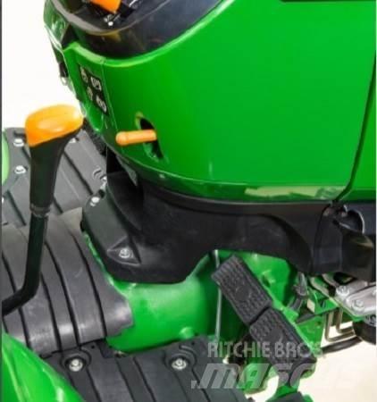 John Deere 3043D Tractors