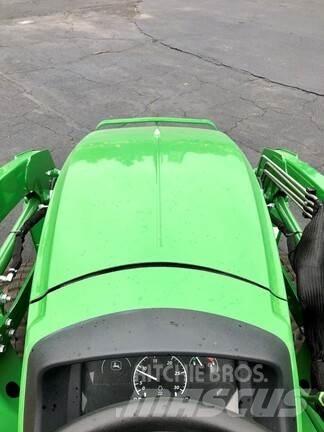 John Deere 3043D Tractors