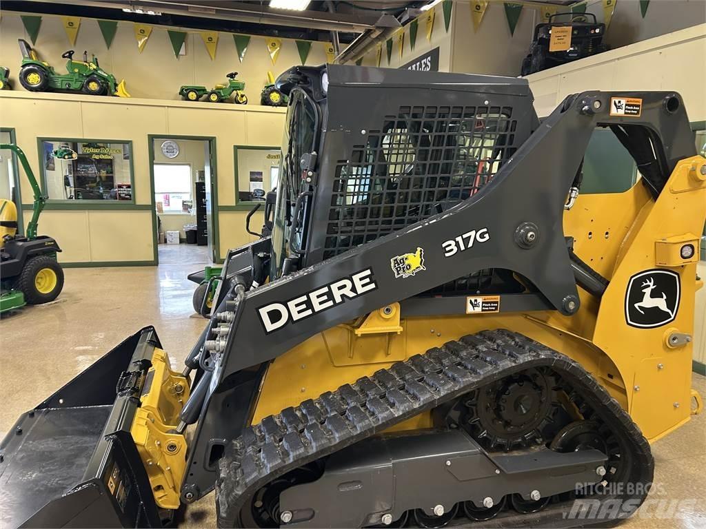 John Deere 317G Mini Loader