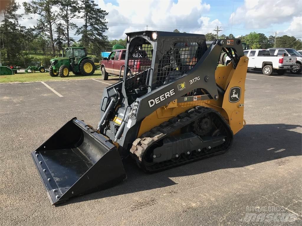John Deere 317G Mini Loader