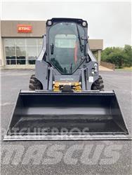 John Deere 318G Skid Steer Loaders