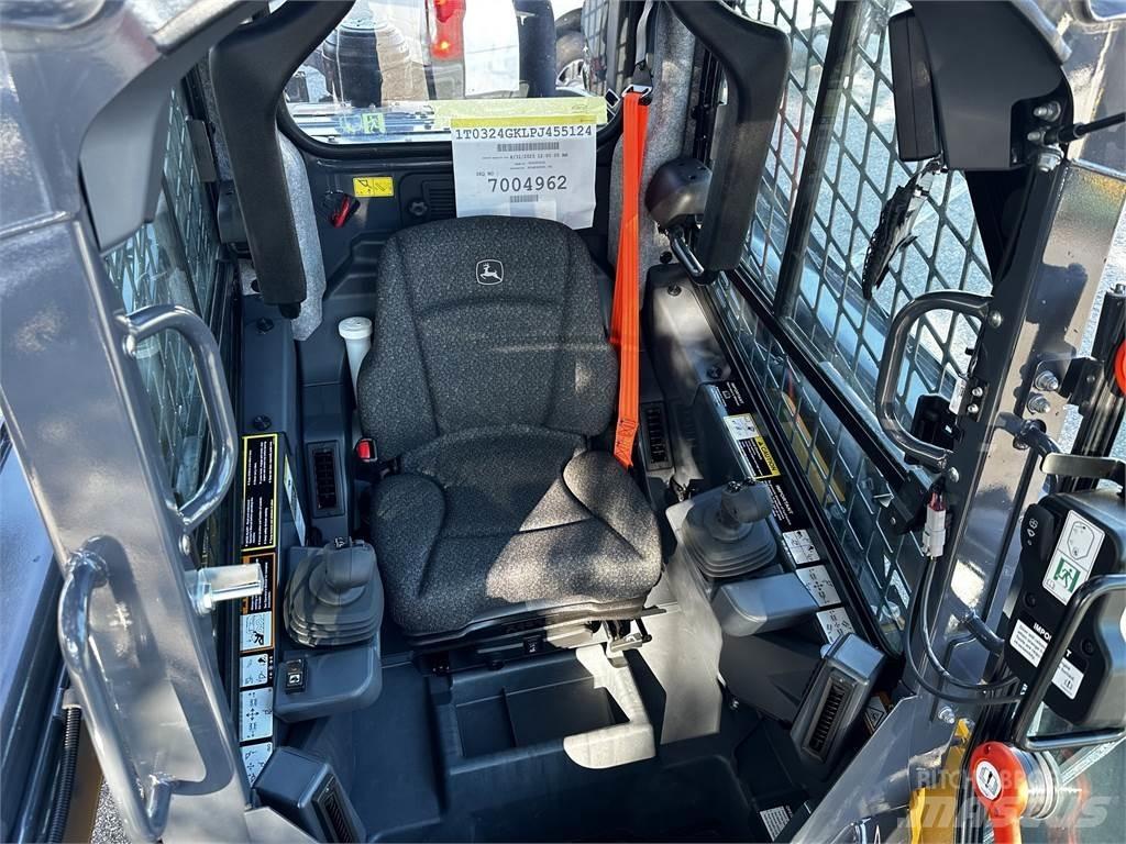 John Deere 324G Skid Steer Loaders