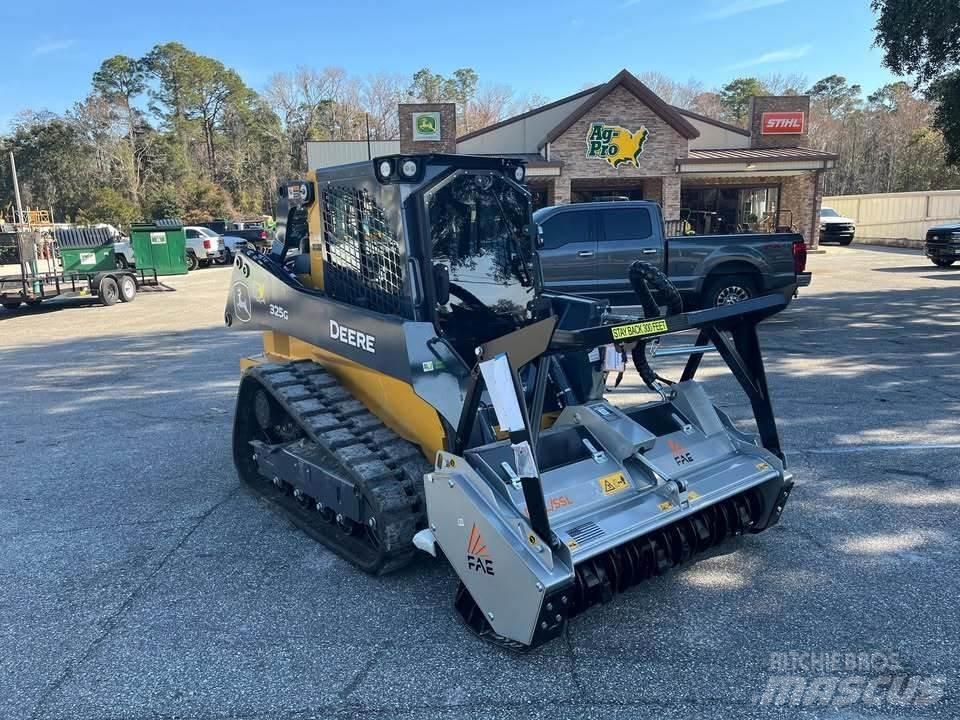John Deere 325G Mini Loader
