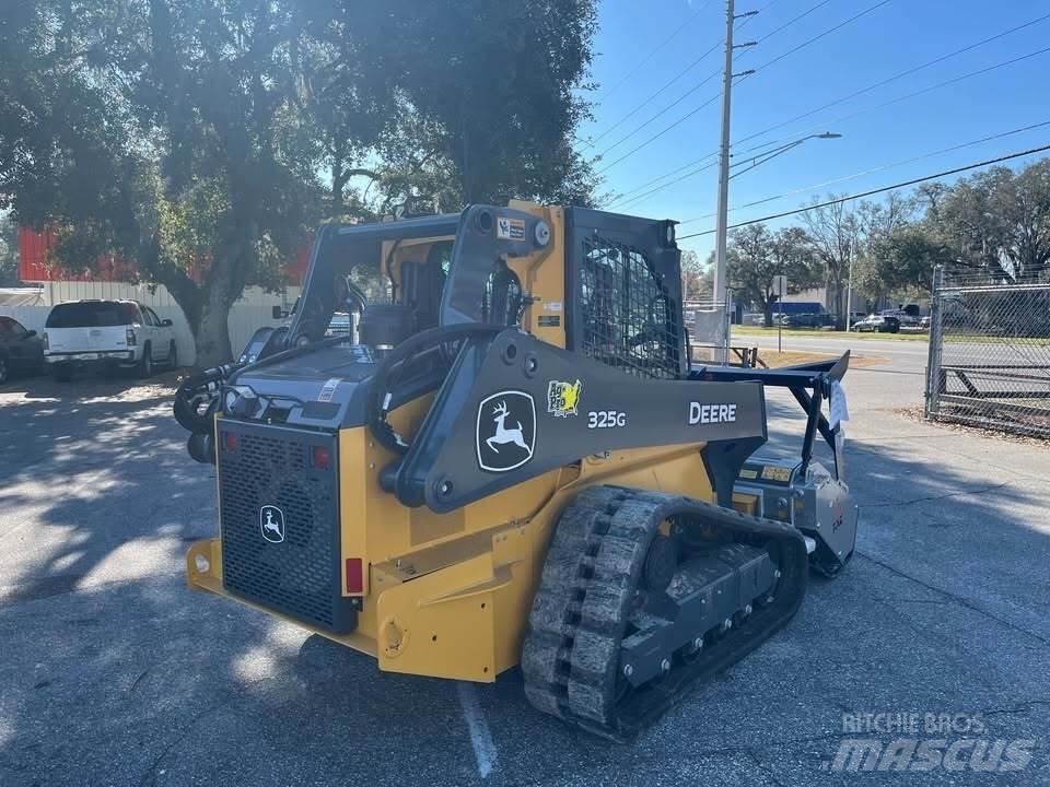 John Deere 325G Mini Loader