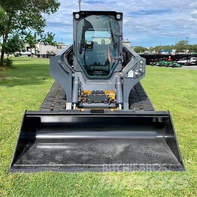 John Deere 331G Mini Loader