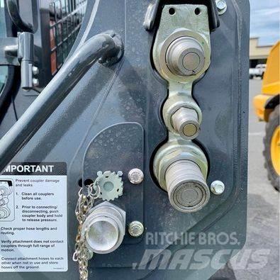 John Deere 331G Mini Loader