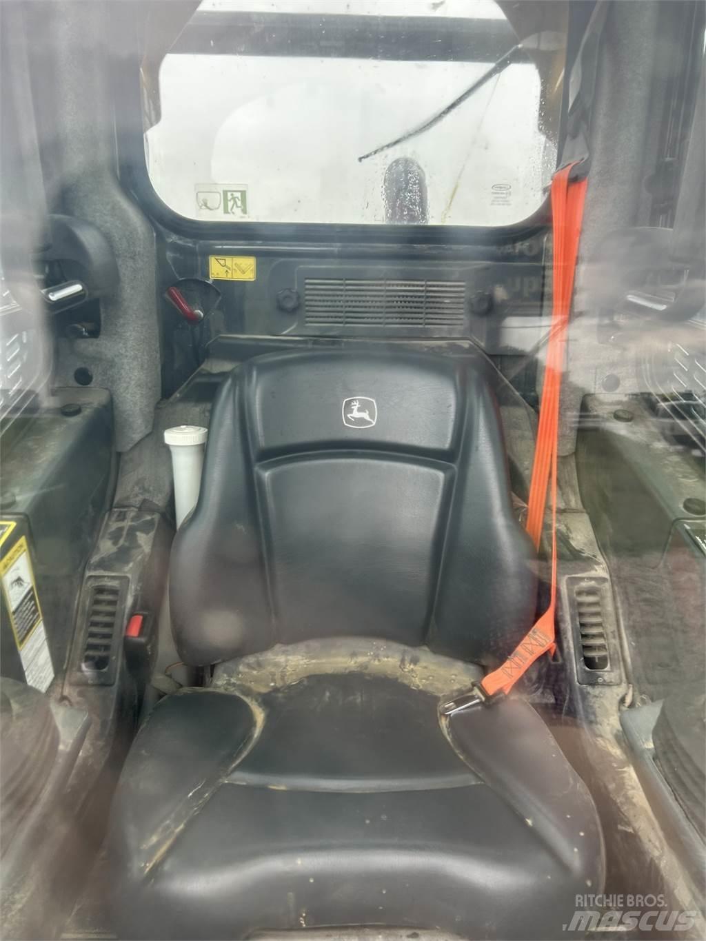 John Deere 331G Mini Loader