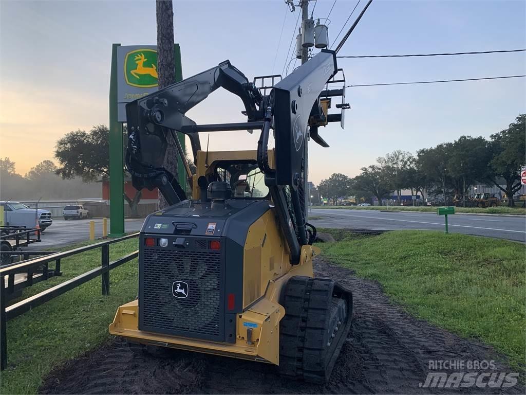 John Deere 331G Mini Loader