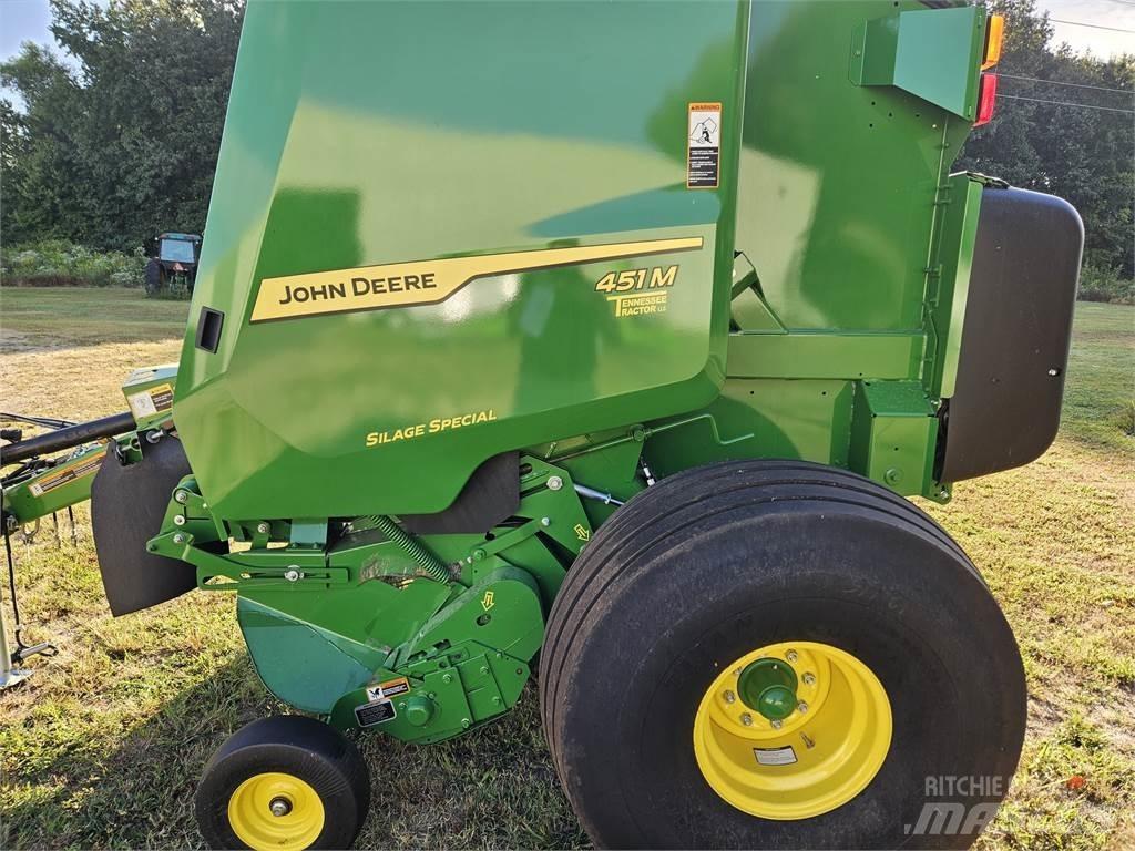 John Deere 451M Round Balers