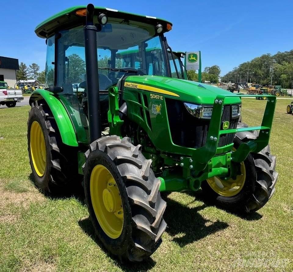 John Deere 5067E Tractors