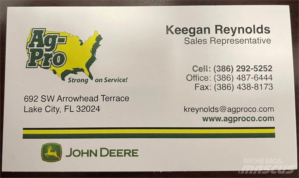 John Deere 5067E Tractors