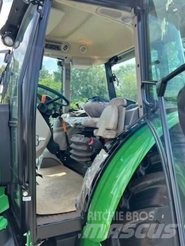John Deere 5090M Tractors