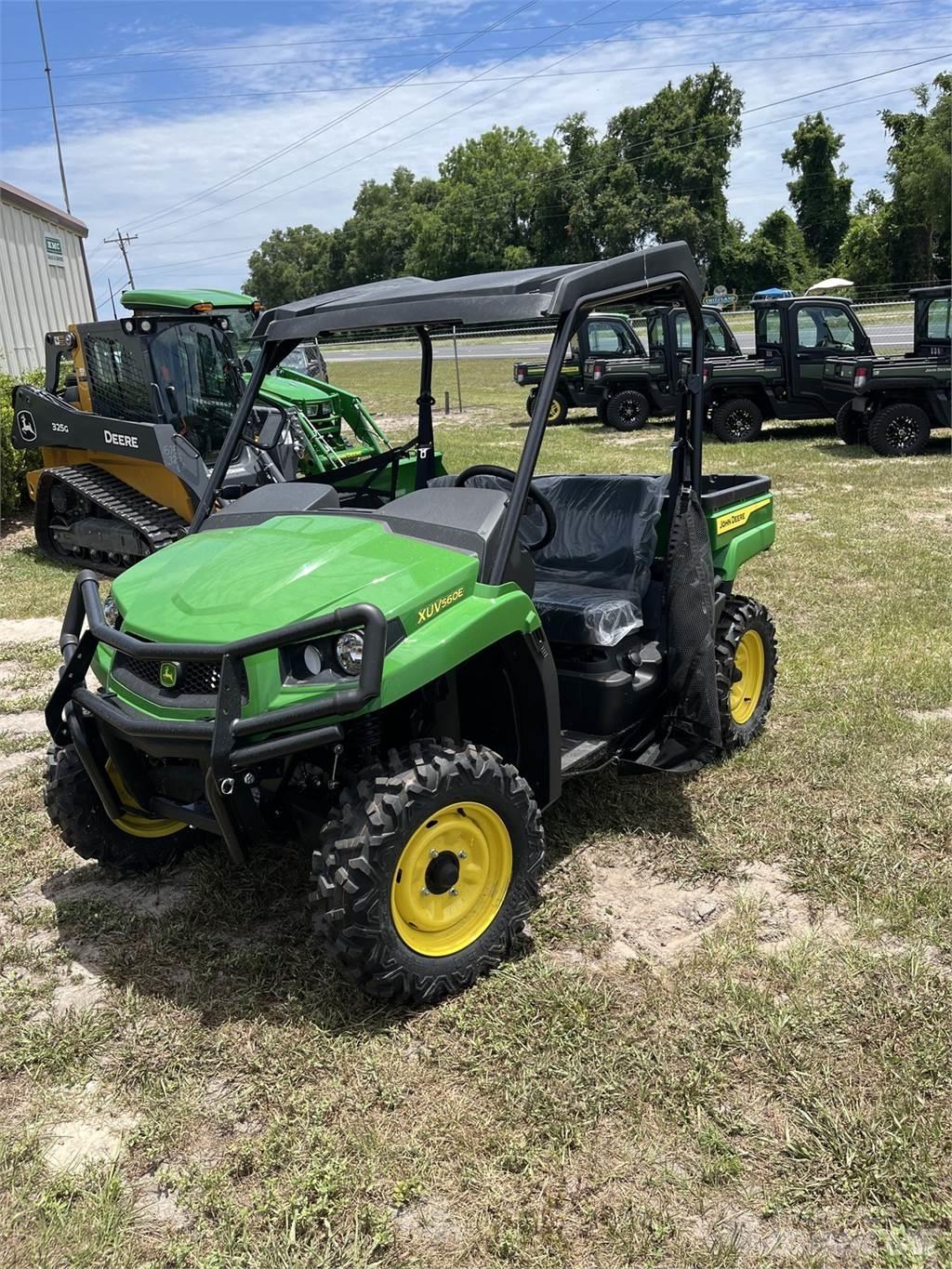 John Deere 560E Utility Machines