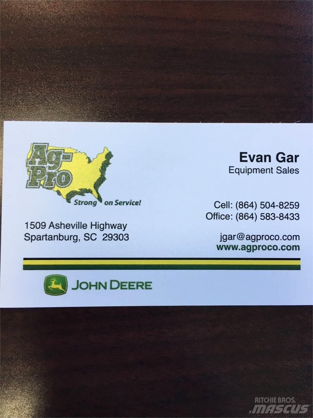 John Deere 560E Utility Machines