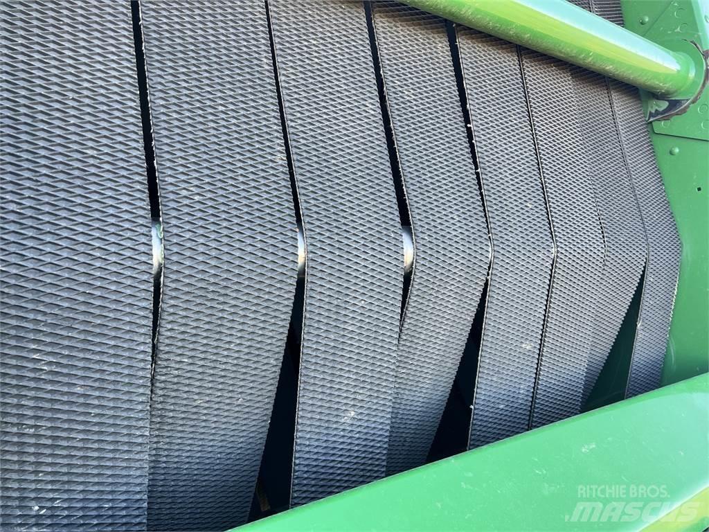 John Deere 560M Round Balers