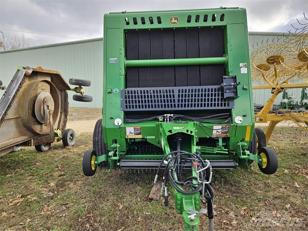 John Deere 560M Round Balers