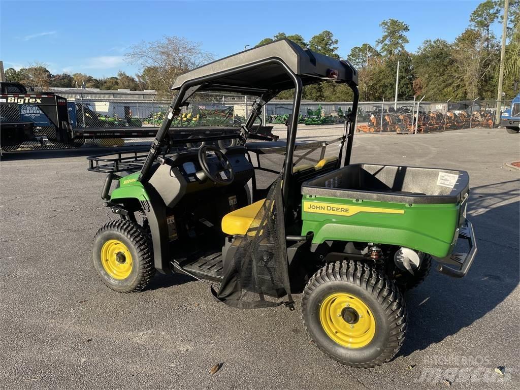 John Deere 590E Utility Machines