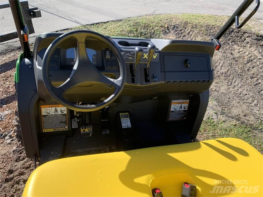 John Deere 590M Utility Machines