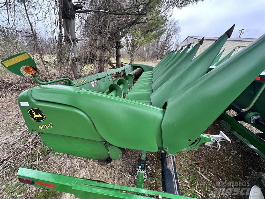 John Deere 608C Combine Attachments