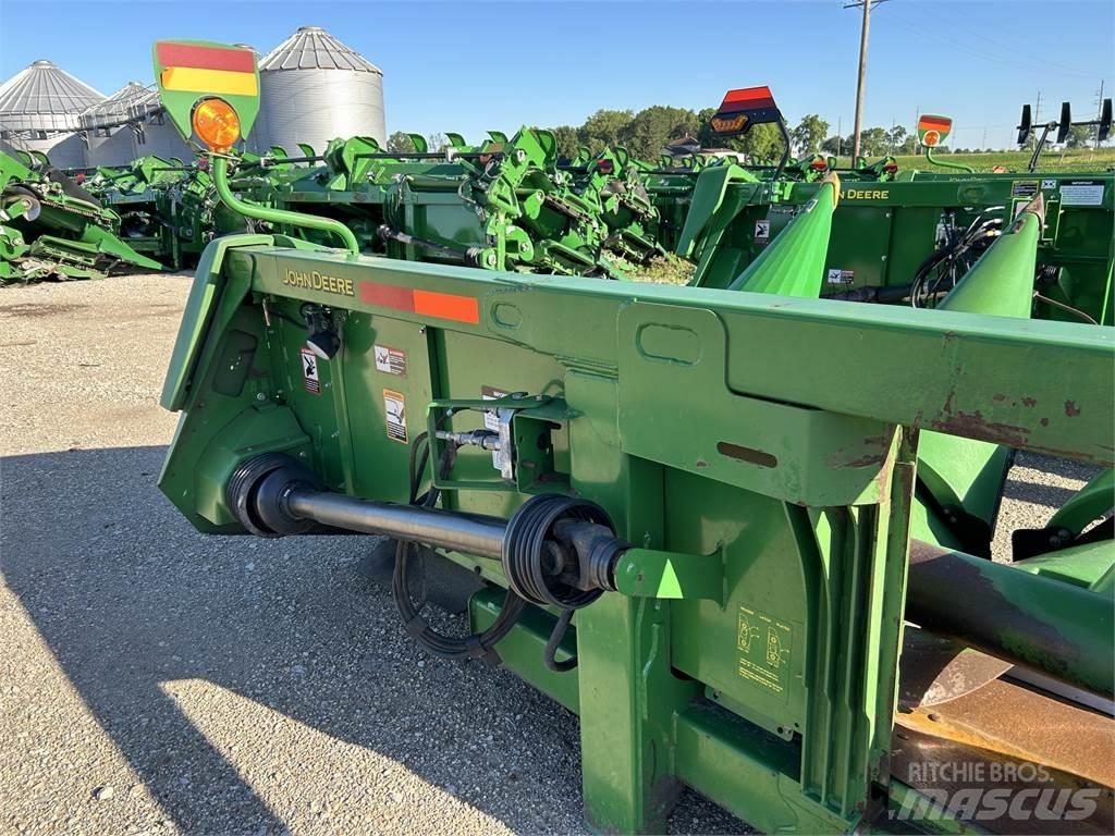 John Deere 608C Combine Attachments