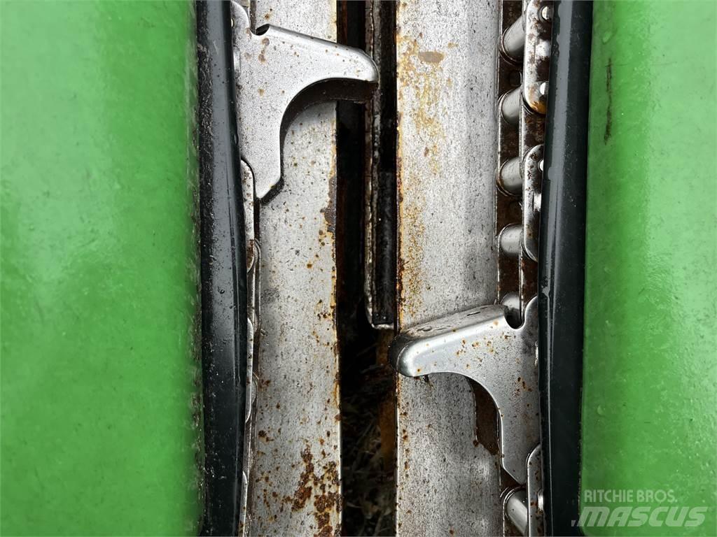 John Deere 612C Combine Attachments