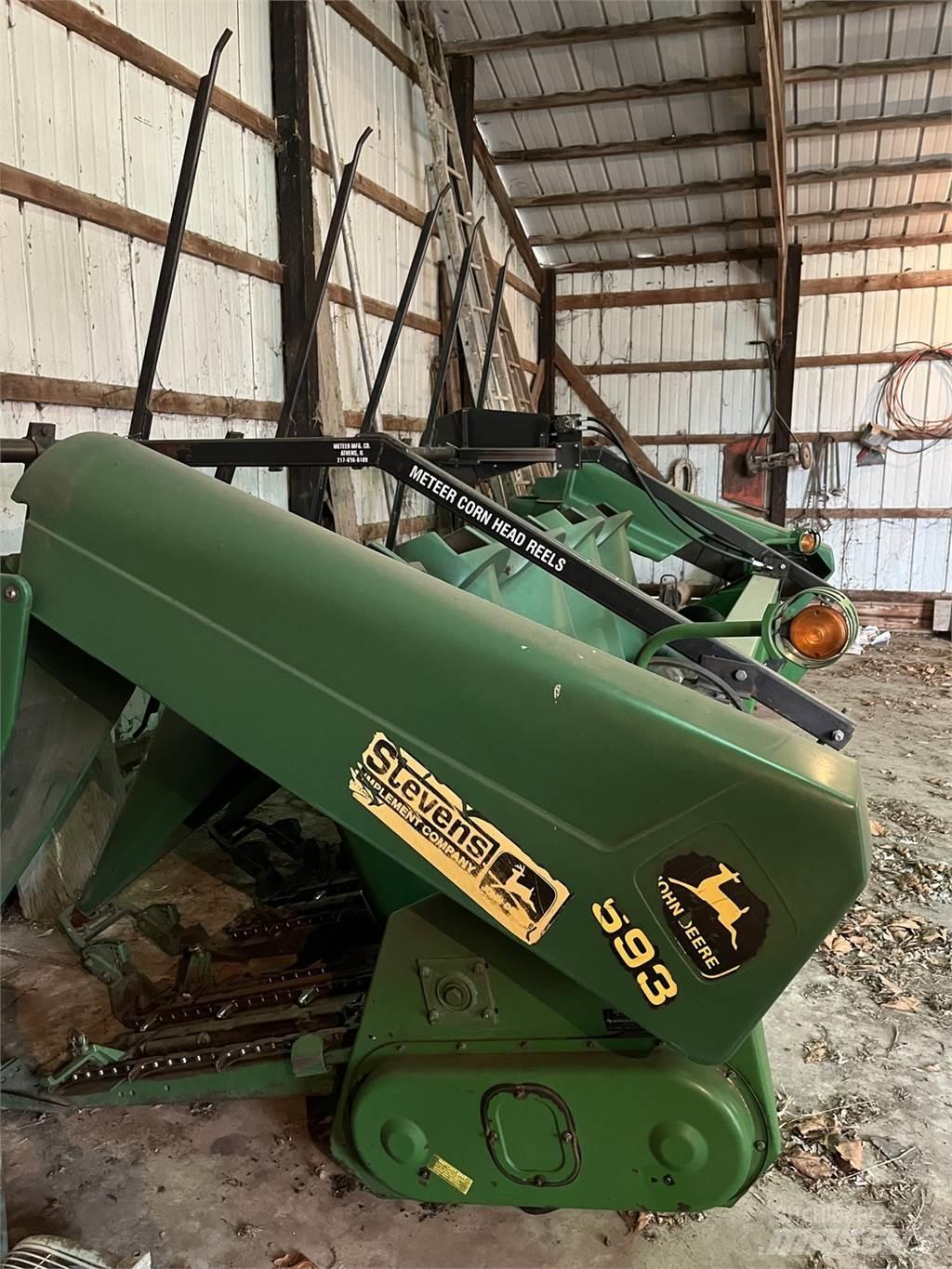 John Deere 693 Combine Attachments