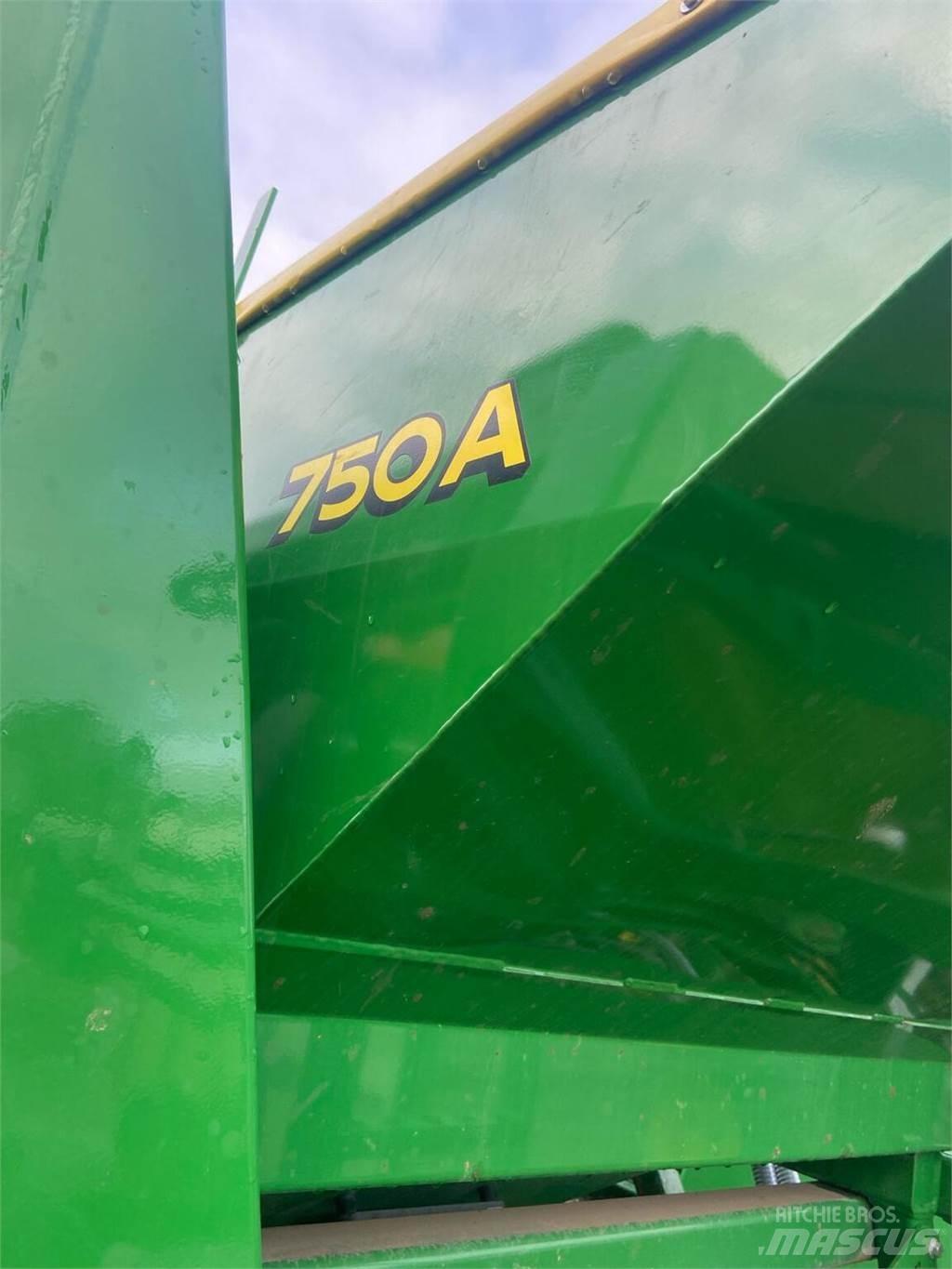 John Deere 750A Farm Drills