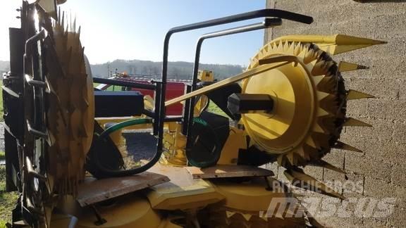 John Deere 8400 Forage Harvester