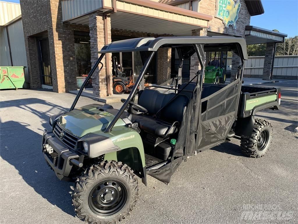 John Deere 855M Utility Machines