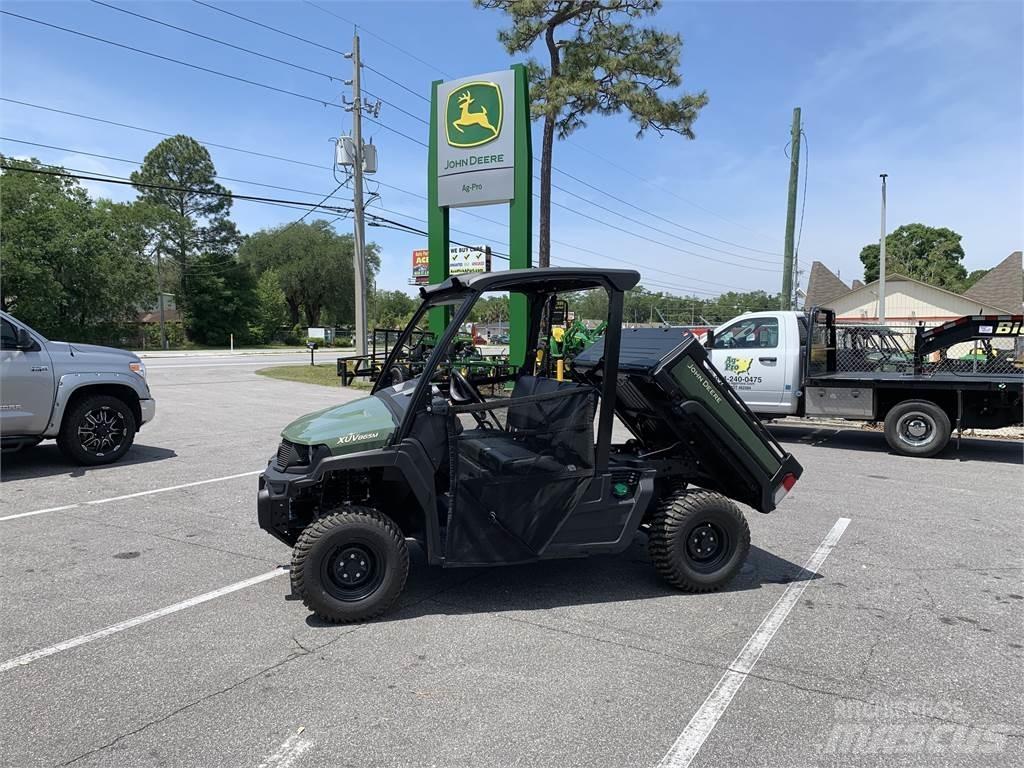 John Deere 865M Utility Machines