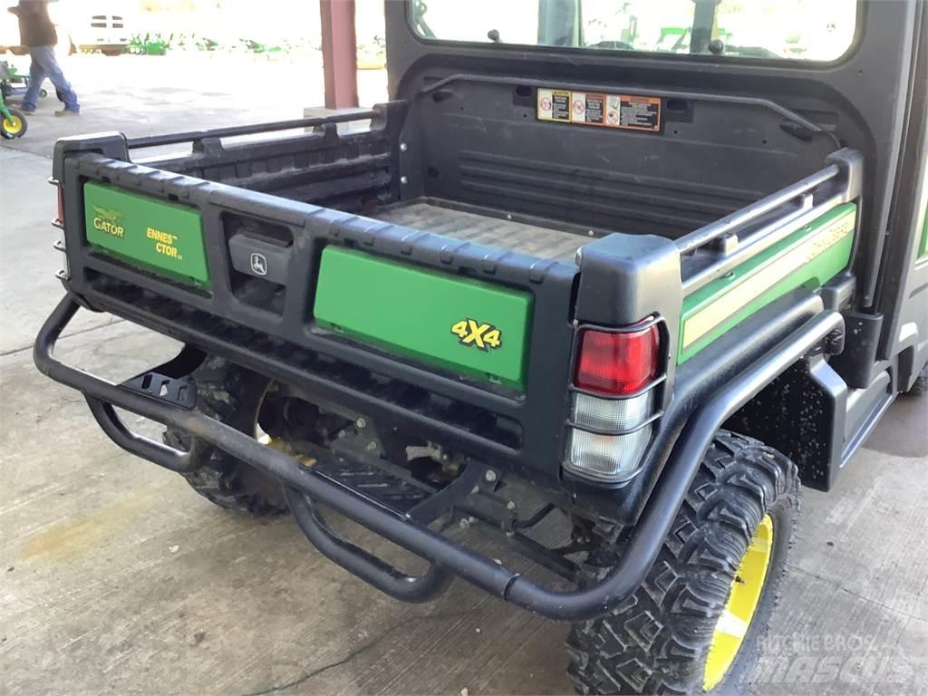 John Deere 865R Utility Machines