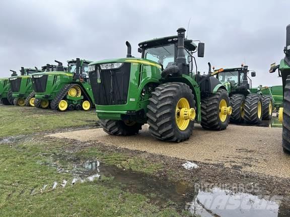 John Deere 9520R Tractors