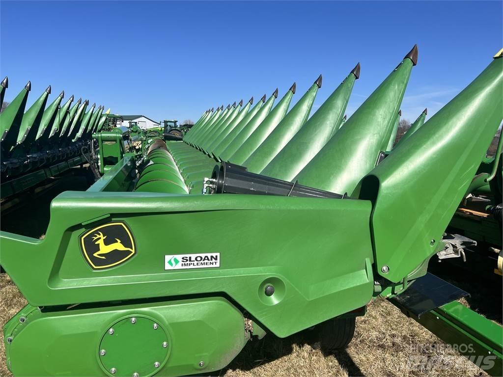 John Deere C16F Combine Attachments