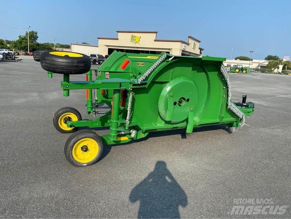 John Deere FC15E Shredders