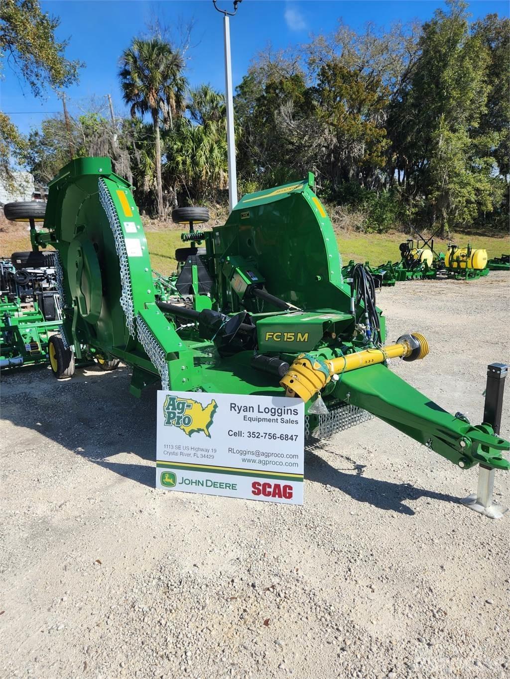 John Deere FC15M Shredders