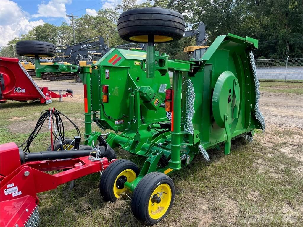 John Deere FC15M Shredders