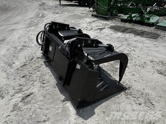 John Deere GS78B Grapples