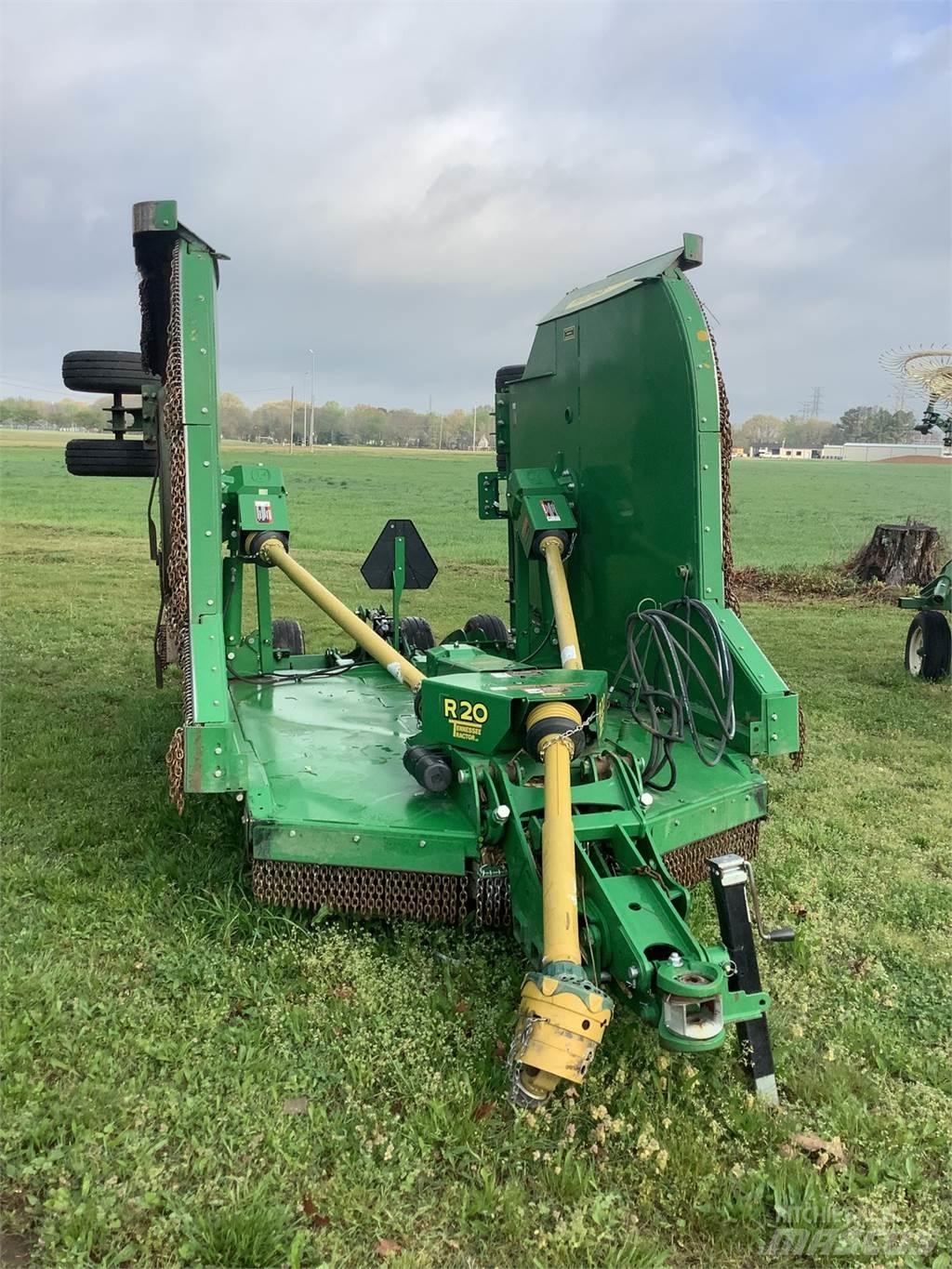 John Deere R20 Shredders