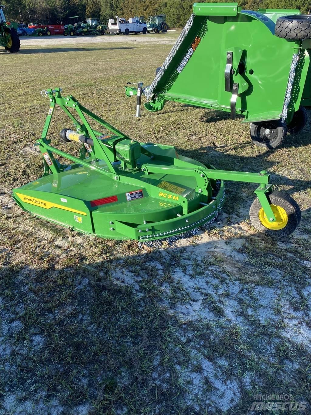John Deere RC5M Shredders